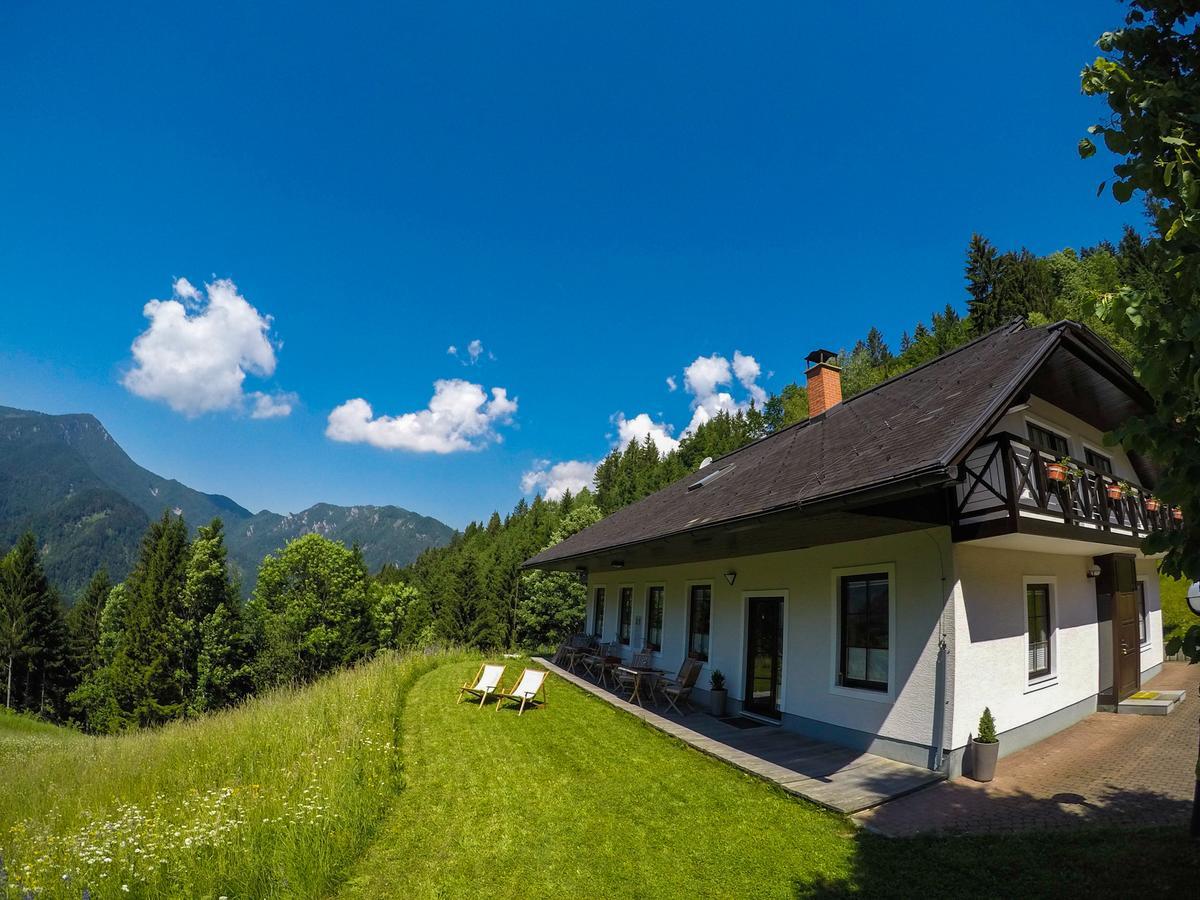 TržičKarami Mountainhouse住宿加早餐旅馆 外观 照片