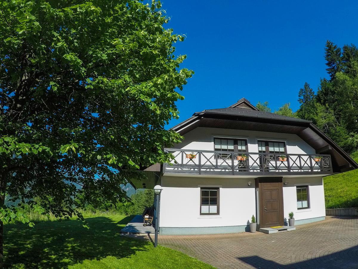 TržičKarami Mountainhouse住宿加早餐旅馆 外观 照片